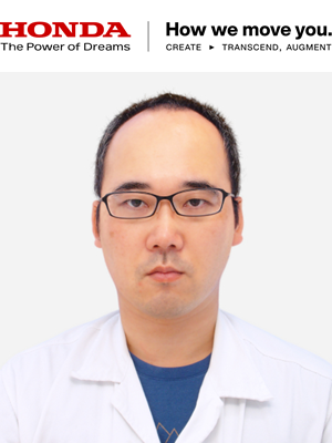 岩見さんとロゴ