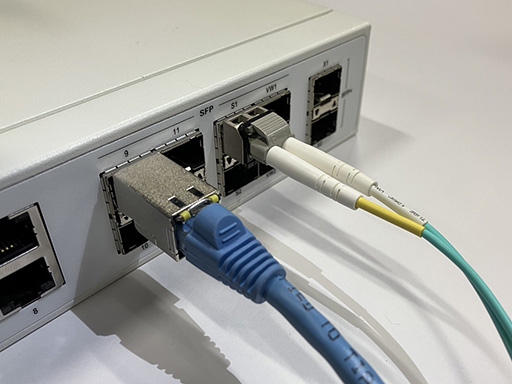スロット型インターフェースイメージ