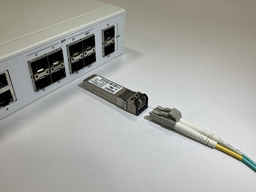 スロット型インターフェースイメージ